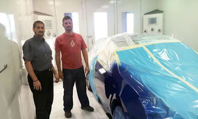 Scott Noseworthy of Fix Auto Ottawa Innes and Ken Hughes of Advance Automotive Solutions. Hughes, who runs a temp labour company for the collision business, has recently been pitching at Fix Auto Ottawa Innes.