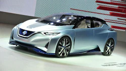 The Nissan IDS Concept features two modes: Piloted and Manual.