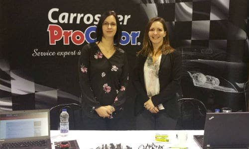 Melissa Murphy, Communications & Marketing Coordinator, and Mary Jayn de Villers, Director of Communications and Marketing for Carrossier ProColor at the Salon Expert à l’emploi.