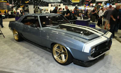 Ringbrothers’ 1969 Chevy Camaro, painted with BASF's Glasurit 90 Line “Blue Print.' The car won the Chevrolet Design Award and was a Top Ten Finalist of Battle of the Builders.