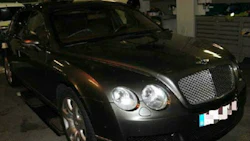 A report out of the UK notes that a man regularly smuggled cocaine in a secret compartment in his Bentley. It might be lucrative, but we'd recommend turning down any work that involves putting a secret compartment into a customer's car.