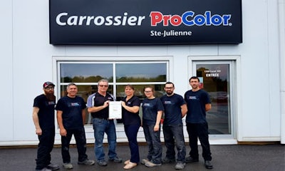 Carrossier ProColor Sainte-Julienne is now certified Clé Verte Platinum. Clé Verte is a voluntary environmental certification program providing automotive service centres with the opportunity to obtain recognition for the environmental methods they employ.