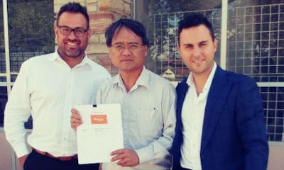 Kirk Lin (centre), owner of Simplicity Thorhill, with Paul Prochilo (left) and Domenic Ieraci of Simplicity Car Care. Simplicity Thornhill is the latest shop to join the network.