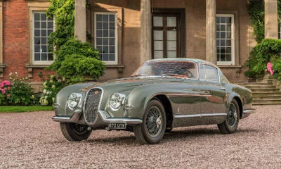 The 1954 Jaguar XK120 SE was unveiled at the Pebble Beach Concours d’Elegance in California.