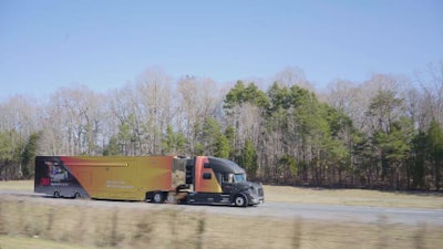 images_3M_Roadshow_Demo_Truck_edited