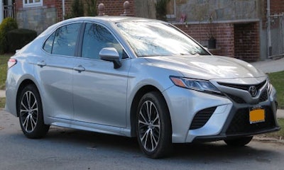images_2018_Toyota_Camry_SE_front_3.16.18