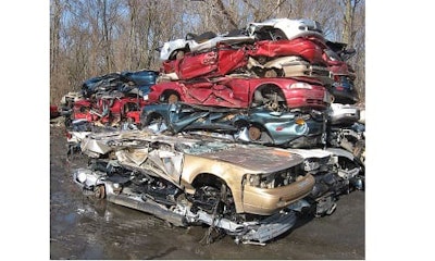images_1200px-Auto_scrapyard_1