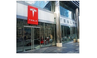 images_Tesla_store_WAS_2017_1507