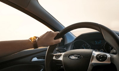 images_Person_driving_ford