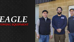 eagle towing banner