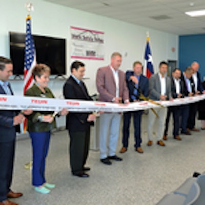 Seguin_ribbon_cutting