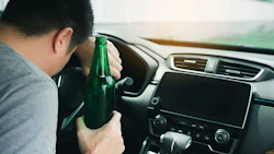 Asian men drink a lot of alcohol until and unconscious his can’t