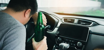 Asian men drink a lot of alcohol until and unconscious his can’t