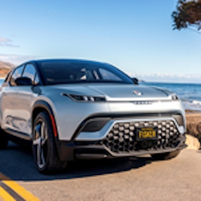 Fisker_Ocean_2022_Silver_Lining