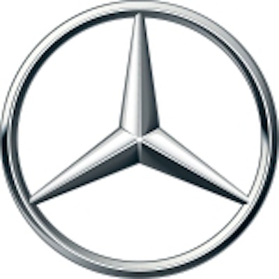 MB-star_M_BlackBKG_3C