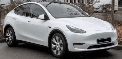 ModelY(1)