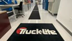 Truck-Lite_Advanced_Lighting_Technology_Labratory_in_Erie2C_PA_28129