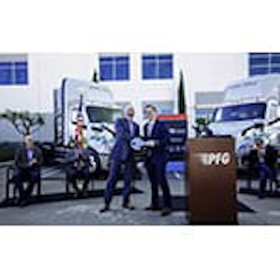PFG_Key_Handover2