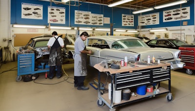 Unraveling-the-Essentials-A-Comprehensive-Guide-to-Efficient-Collision-Repair-Solutionsfeatured-image