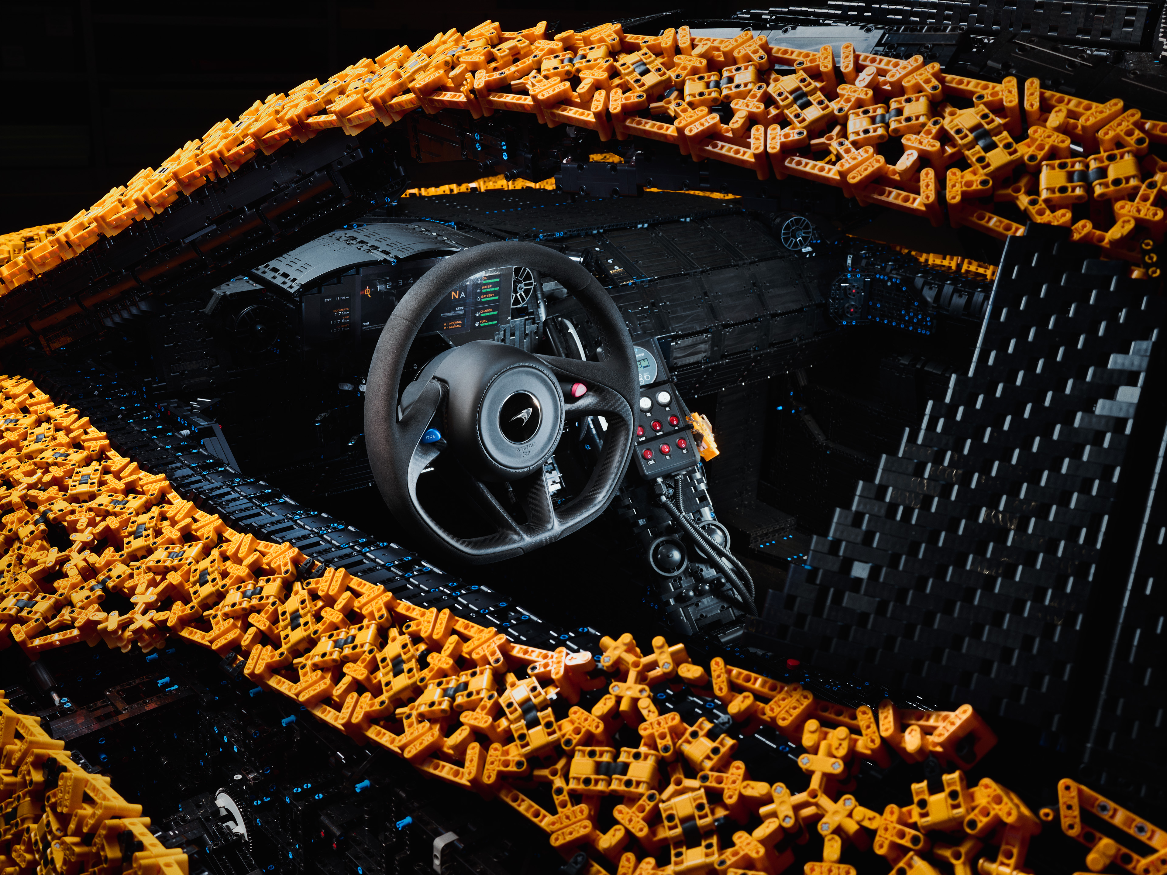 LEGO®-Technic™-McLaren-P1