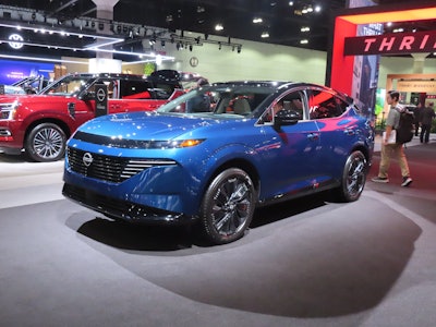 25 Nissan Murano Platinum