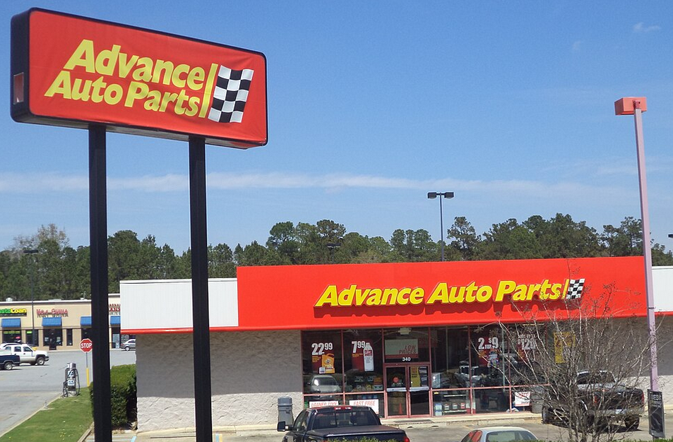 Advance Auto Parts store exterior with red signage and parking lot